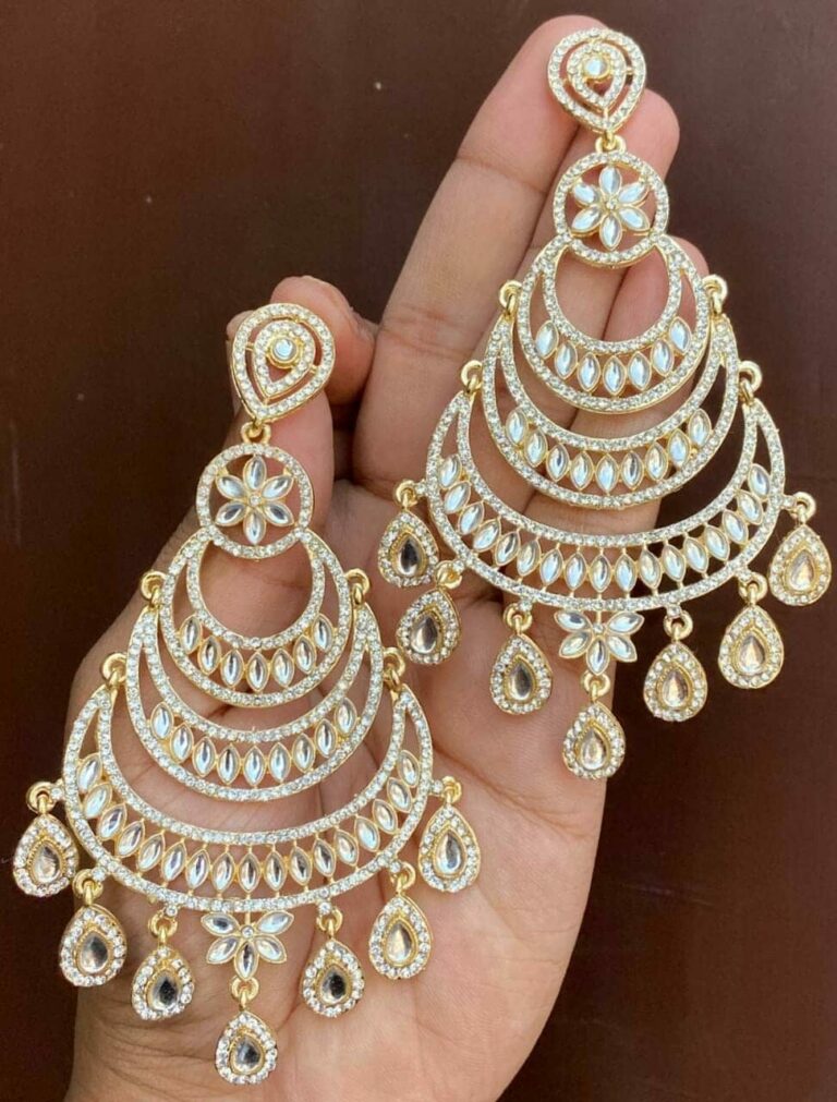 Beautiful kundan earrings which are made of alloy material with a silver Plated on them. embellished with artificial stones and beads